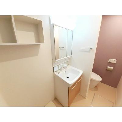 イリーデ 102【管理NO：1-021667401-01020】 ★家具家電は申し込み後に搬入しますの物件画像