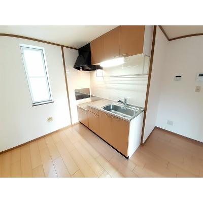 プロムナード 201【管理NO：1-010763301-02010】 ★家具家電は申し込み後に搬入します★の物件画像
