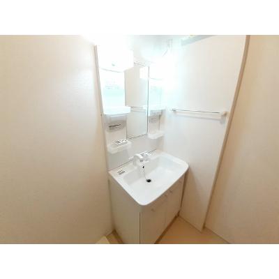 リバーサイド無限∞Ⅶ 102【管理NO：1-020372901-01020】 ★家具家電は申し込み後に搬入します★の物件画像