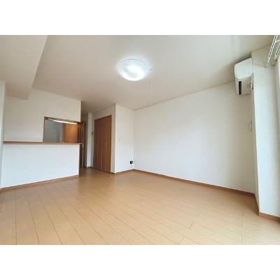 カーサ・フローラ 102【管理NO：1-014672301-01020】 ★家具家電は申し込み後に搬入しますの物件画像