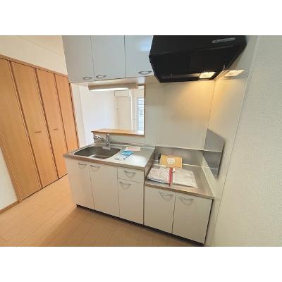 カーサ・フローラ 102【管理NO：1-014672301-01020】 ★家具家電は申し込み後に搬入しますの物件画像