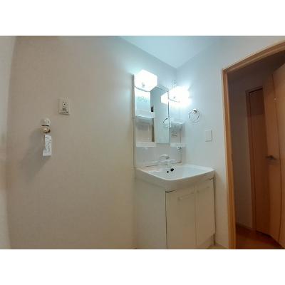ハッピータイムＤ 201【管理NO：1-021009801-02010】 ★家具家電は申し込み後に搬入します★の物件画像