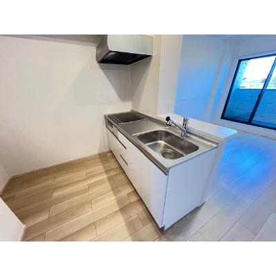 ライザガーデン 203【管理NO：1-028381601-02030】 ★家具家電は申し込み後に搬入します★の物件画像