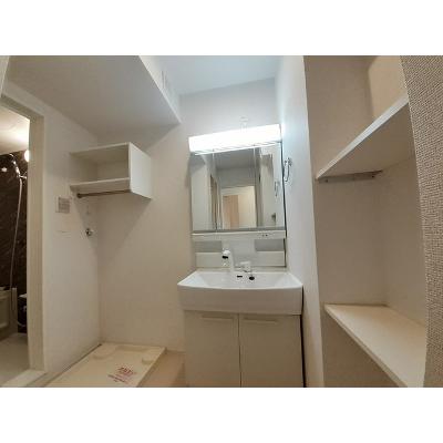 ｎａｌｕⅠ 102【管理NO：1-025205001-01020】 ★家具家電は申し込み後に搬入します★の物件画像