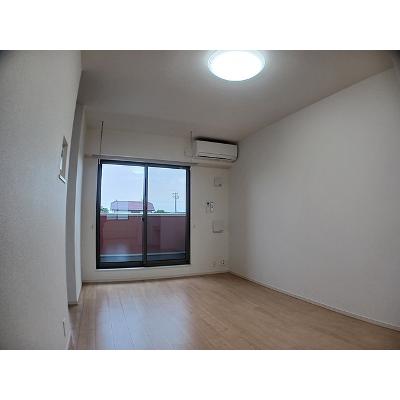 エレガンスⅦ 204【管理NO：1-024304003-02040】 ★家具家電は申し込み後に搬入します★の物件画像