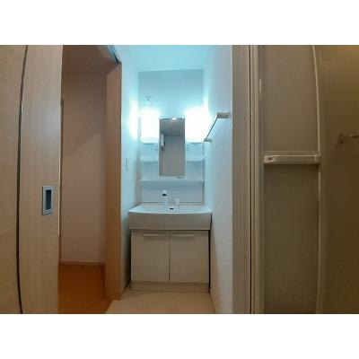 レジオン・ドヌール 103【管理NO：1-021009701-01030】 ★家具家電は申し込み後に搬入します★の物件画像