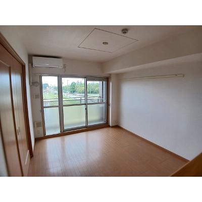 マンション　グランデ　カナバ 303【管理NO：1-014857601-03030】 ★家具家電は申し込み後に搬入します★の物件画像