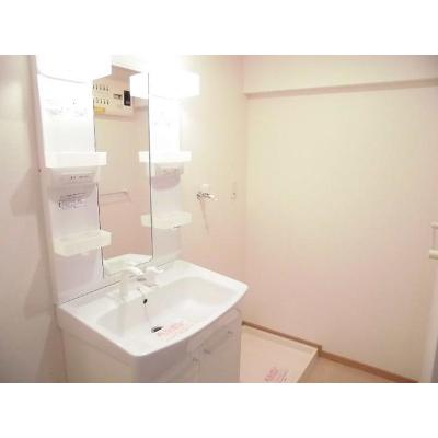 マンション　グランデ　カナバ 101【管理NO：1-014857601-01010】 ★家具家電は申し込み後に搬入します★の物件画像
