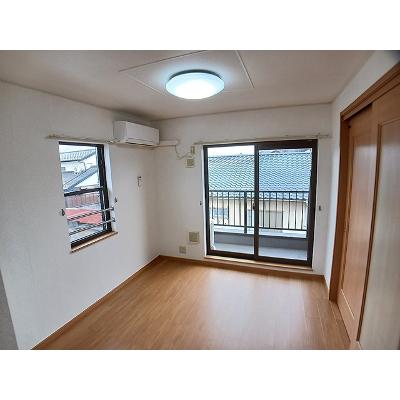 メゾン・ド・京成 201【管理NO：1-013687001-02010】 ★家具家電は申し込み後に搬入しますの物件画像