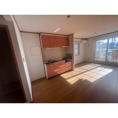 プレジール 203【管理NO：1-012438702-02010】 ★家具家電は申し込み後に搬入します★の物件画像