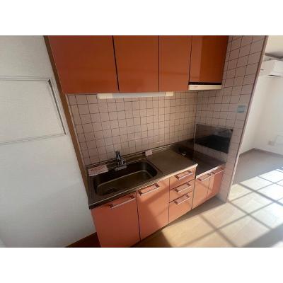 プレジール 203【管理NO：1-012438702-02010】 ★家具家電は申し込み後に搬入します★の物件画像