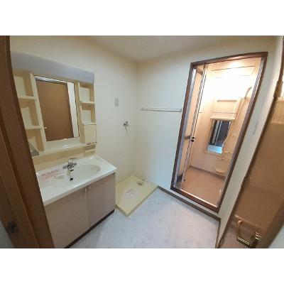 スカイフィールドα 203【管理NO：1-007672801-02030】 ★家具家電は申し込み後に搬入します★の物件画像
