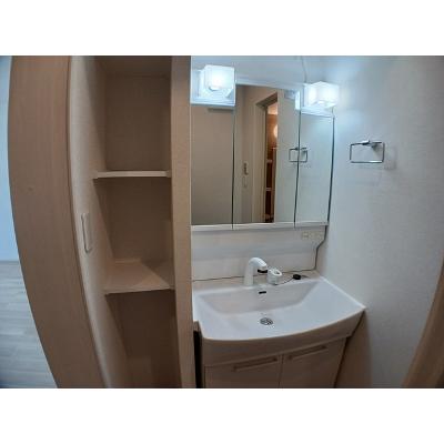 カルタム 204【管理NO：1-027564601-02040】 ★家具家電は申し込み後に搬入します★の物件画像