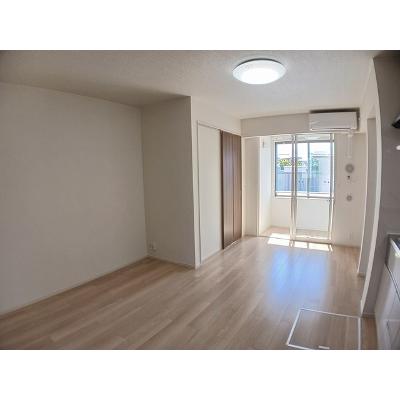 カルタム 105【管理NO：1-027564601-01050】 ★家具家電は申し込み後に搬入します 2026年07月中旬入居可能の物件画像