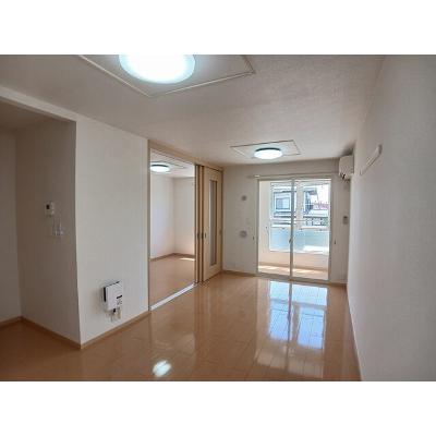 ウエスト　ルーフ 202【管理NO：1-016749601-02020】 ★家具家電は申し込み後に搬入しますの物件画像