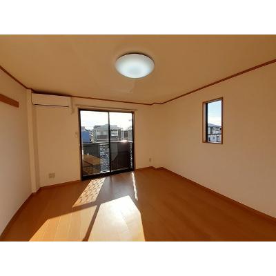 ペアフィールド 203【管理NO：1-011573901-02030】 ★家具家電は申し込み後に搬入しますの物件画像