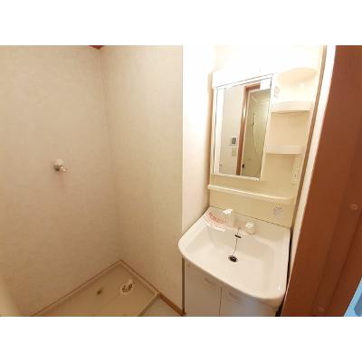 ペアフィールド 203【管理NO：1-011573901-02030】 ★家具家電は申し込み後に搬入しますの物件画像