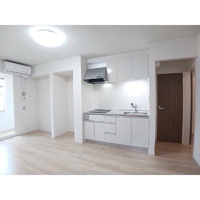 フルフィウス 102【管理NO：1-028243401-01020】 ★家具家電は申し込み後に搬入しますの物件画像