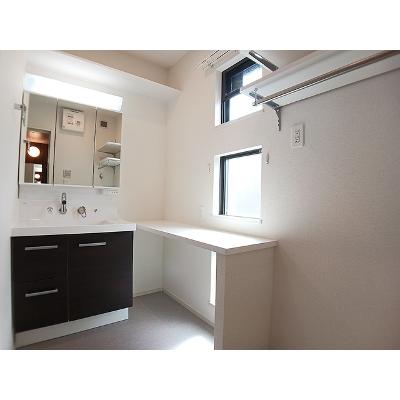 ソルナシエンテ　イースト 201【管理NO：1-028064801-02010】 ★家具家電は申し込み後に搬入します★の物件画像