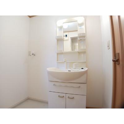 チェリーミルＡ 111【管理NO：1-012497101-01010】 ★家具家電は申し込み後に搬入します★の物件画像