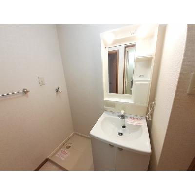 プリマベーラ 102【管理NO：1-010249701-01020】 ★家具家電は申し込み後に搬入します★の物件画像