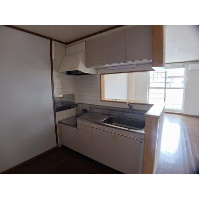 グリーンウッズ 121【管理NO：1-009778501-02010】 ★家具家電は申し込み後に搬入します★ ★2026年10月下旬入居可能★の物件画像