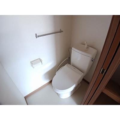 グリーンウッズ 121【管理NO：1-009778501-02010】 ★家具家電は申し込み後に搬入します★ ★2026年10月下旬入居可能★の物件画像