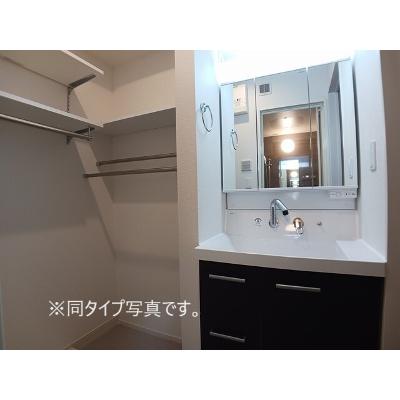 コージーハウス　ファミリアＥ 204【管理NO：1-028035701-02040】 2026年09月上旬入居可能の物件画像