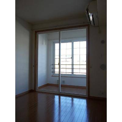 ウッド☆ベル 102【管理NO：1-014308301-01020】 ★家具家電は申し込み後に搬入します 2026年08月上旬入居可能の物件画像