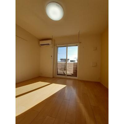 プリムヴェール 105【管理NO：1-022376301-01040】 ★家具家電は申し込み後に搬入します 2026年09月下旬入居可能の物件画像