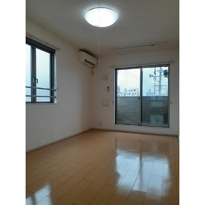 カーサエスペランサ 301【管理NO：1-018201301-03010】 2026年07月中旬入居可能の物件画像