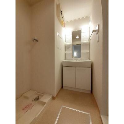 アンベリール 203【管理NO：1-015514301-02030】 ★家具家電は申し込み後に搬入しますの物件画像