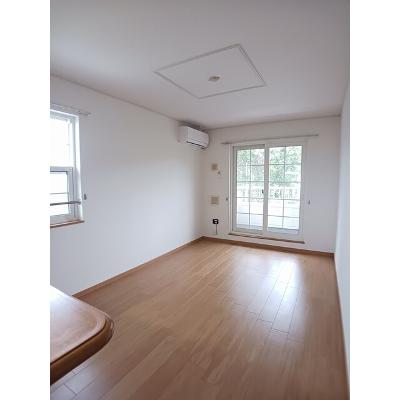 グランソレイユＫＯ　Ⅲ 201【管理NO：1-014200103-02010】 ★家具家電は申し込み後に搬入しますの物件画像