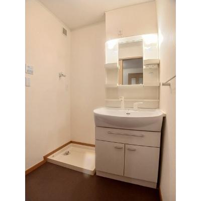グランソレイユＫＯ　Ⅲ 103【管理NO：1-014200103-01030】 ★家具家電は申し込み後に搬入しますの物件画像
