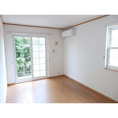 レジデンストーリン 105【管理NO：1-013240601-01040】 ★家具家電は申し込み後に搬入します★の物件画像
