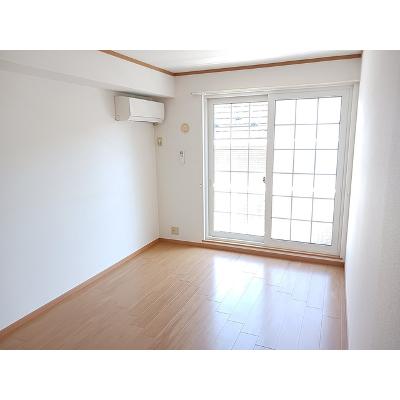 サンリット　コートⅠ 102【管理NO：1-012108601-01020】 ★家具家電は申し込み後に搬入します★の物件画像