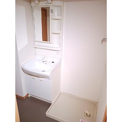 サンリット　コートⅠ 102【管理NO：1-012108601-01020】 ★家具家電は申し込み後に搬入します★の物件画像