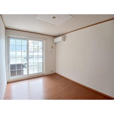 アリッシュ森 101【管理NO：1-011927701-01010】 ★家具家電は申し込み後に搬入しますの物件画像