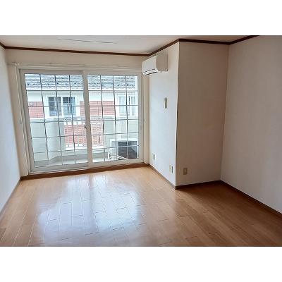 フォレスト・グリーン 205【管理NO：1-011208301-02040】 ★家具家電は申し込み後に搬入します★の物件画像