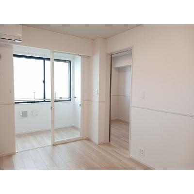 ブラン 101【管理NO：1-028373201-01010】 ★家具家電は申し込み後に搬入します★の物件画像