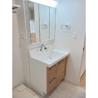 マドベーゼ 101【管理NO：1-027390601-01010】 ★家具家電は申し込み後に搬入しますの物件画像