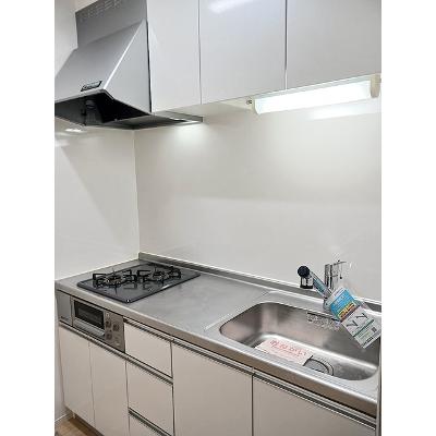カーベナ 103【管理NO：1-023997901-01030】 ★家具家電は申し込み後に搬入します★の物件画像