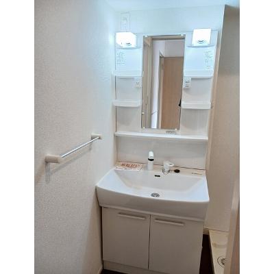 コンフォールＮＣ 103【管理NO：1-023530203-01030】 ★家具家電は申し込み後に搬入しますの物件画像