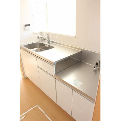 クレアホーム 101【管理NO：1-021038401-01010】 ★家具家電は申し込み後に搬入します★ ★2026年08月中旬入居可能★の物件画像