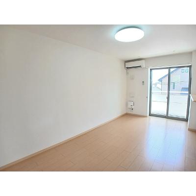 イエローストーン 206【管理NO：1-020088401-02050】 ★家具家電は申し込み後に搬入します★の物件画像