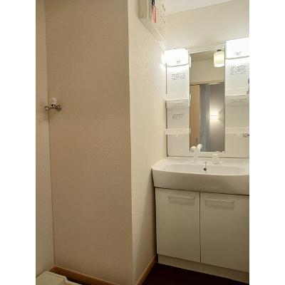 コンフォールⅡ 202【管理NO：1-016534702-02020】 ★家具家電は申し込み後に搬入します★の物件画像
