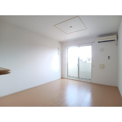 サントノーレ 103【管理NO：1-016270301-01030】 ★家具家電は申し込み後に搬入しますの物件画像