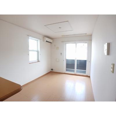アウローラ 105【管理NO：1-015287001-01040】 ★家具家電は申し込み後に搬入しますの物件画像