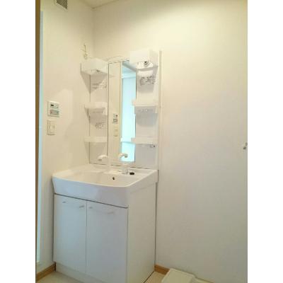 アウローラ 103【管理NO：1-015287001-01030】 ★家具家電は申し込み後に搬入しますの物件画像