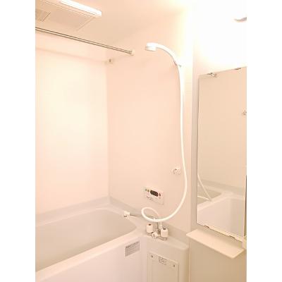 リリアンハイム 205【管理NO：1-013034101-02040】 ★家具家電は申し込み後に搬入します★の物件画像